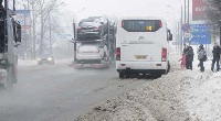 Представители ГИБДД, автоколонны № 1792, главы сельских поселений просили дорожников убирать снег так, чтобы он не заваливал автобусные ост