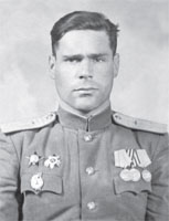 Техник-лейтенант Григорий Гончарук Фото из семейного архива