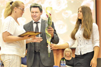 Александр Ганяев вручил почетные грамоты и благодарственные письма